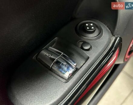 Червоний Міні Cooper, об'ємом двигуна 2 л та пробігом 105 тис. км за 17990 $, фото 19 на Automoto.ua