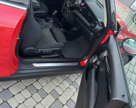 Красный Мини Купер, объемом двигателя 1.5 л и пробегом 80 тыс. км за 20500 $, фото 8 на Automoto.ua