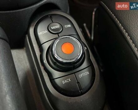 Червоний Міні Cooper, об'ємом двигуна 2 л та пробігом 105 тис. км за 17990 $, фото 34 на Automoto.ua