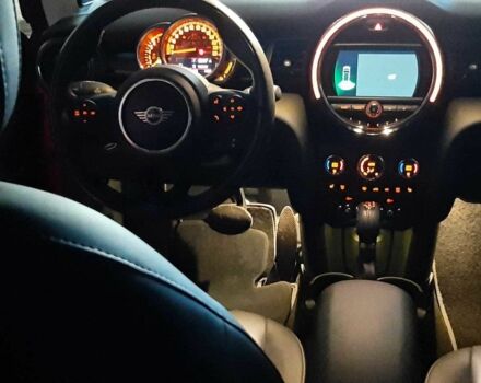 Красный Мини Купер, объемом двигателя 1.5 л и пробегом 37 тыс. км за 16000 $, фото 6 на Automoto.ua