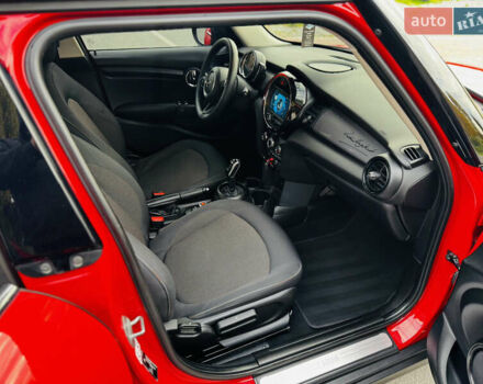 Червоний Міні Cooper, об'ємом двигуна 1.5 л та пробігом 206 тис. км за 17500 $, фото 35 на Automoto.ua