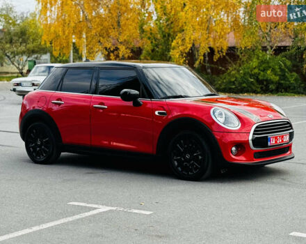 Червоний Міні Cooper, об'ємом двигуна 1.5 л та пробігом 206 тис. км за 17500 $, фото 5 на Automoto.ua