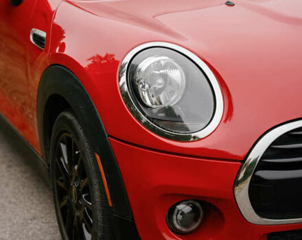 Червоний Міні Cooper, об'ємом двигуна 1.5 л та пробігом 45 тис. км за 17800 $, фото 6 на Automoto.ua