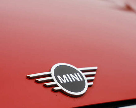 Червоний Міні Cooper, об'ємом двигуна 1.5 л та пробігом 45 тис. км за 17800 $, фото 7 на Automoto.ua