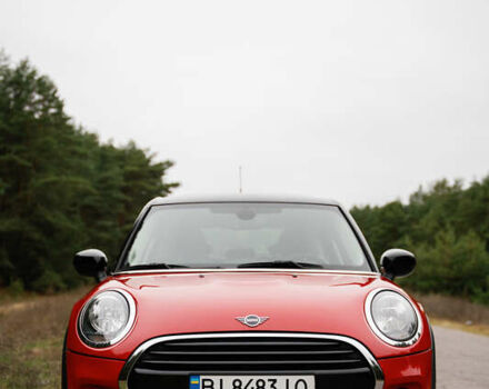 Червоний Міні Cooper, об'ємом двигуна 1.5 л та пробігом 45 тис. км за 17800 $, фото 9 на Automoto.ua