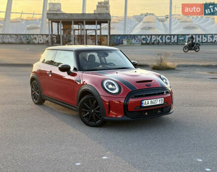 Червоний Міні Cooper, об'ємом двигуна 0 л та пробігом 39 тис. км за 17500 $, фото 1 на Automoto.ua