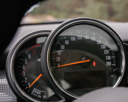 Червоний Міні Cooper, об'ємом двигуна 1.5 л та пробігом 45 тис. км за 17800 $, фото 30 на Automoto.ua