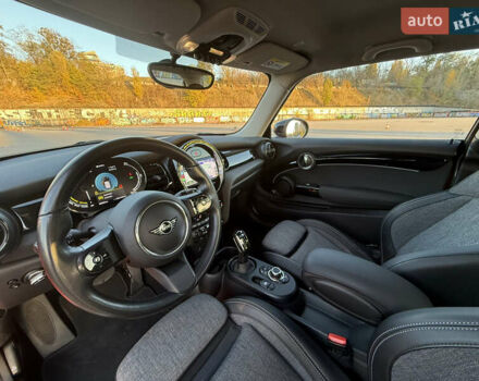 Червоний Міні Cooper, об'ємом двигуна 0 л та пробігом 39 тис. км за 17500 $, фото 14 на Automoto.ua