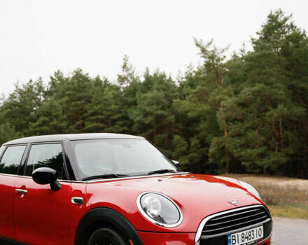 Червоний Міні Cooper, об'ємом двигуна 1.5 л та пробігом 45 тис. км за 17800 $, фото 4 на Automoto.ua