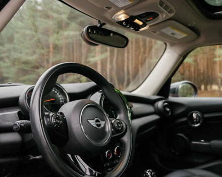 Червоний Міні Cooper, об'ємом двигуна 1.5 л та пробігом 45 тис. км за 17800 $, фото 27 на Automoto.ua