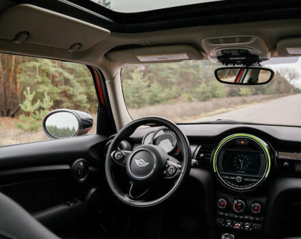 Червоний Міні Cooper, об'ємом двигуна 1.5 л та пробігом 45 тис. км за 17800 $, фото 26 на Automoto.ua