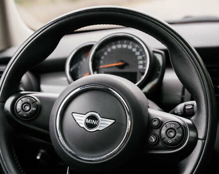 Червоний Міні Cooper, об'ємом двигуна 1.5 л та пробігом 45 тис. км за 17800 $, фото 25 на Automoto.ua