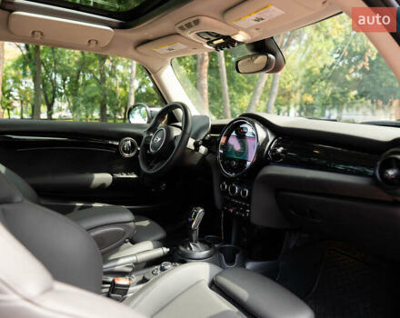 Красный Мини Купер, объемом двигателя 2 л и пробегом 6 тыс. км за 26000 $, фото 41 на Automoto.ua