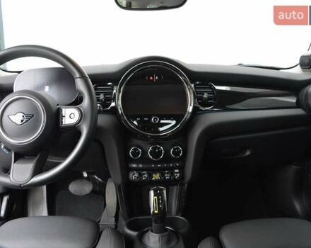 Міні Cooper 2023 у Києві на Automoto.ua Червоний Міні Cooper, об'ємом двигуна 0 л та пробігом 11 тис. км за 20631 $, фото 5 на Automoto.ua