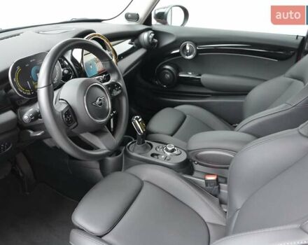 Міні Cooper 2023 у Києві на Automoto.ua Червоний Міні Cooper, об'ємом двигуна 0 л та пробігом 11 тис. км за 20631 $, фото 4 на Automoto.ua