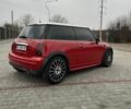 Красный Мини Купер, объемом двигателя 1.6 л и пробегом 220 тыс. км за 5999 $, фото 2 на Automoto.ua