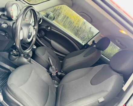 Красный Мини Купер, объемом двигателя 1.4 л и пробегом 1 тыс. км за 5499 $, фото 9 на Automoto.ua