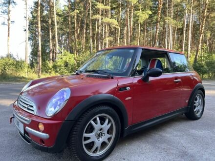 Червоний Міні Cooper, об'ємом двигуна 1.4 л та пробігом 180 тис. км за 3900 $, фото 1 на Automoto.ua