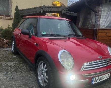 Червоний Міні Cooper, об'ємом двигуна 1.4 л та пробігом 240 тис. км за 3900 $, фото 1 на Automoto.ua