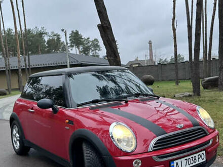 Красный Мини Купер, объемом двигателя 1.6 л и пробегом 136 тыс. км за 4999 $, фото 1 на Automoto.ua