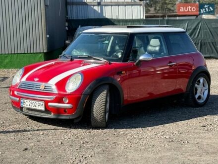 Красный Мини Купер, объемом двигателя 1.6 л и пробегом 250 тыс. км за 4500 $, фото 1 на Automoto.ua