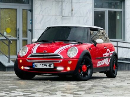 Мини Купер 2004 в Полтаве на Automoto.ua Красный Мини Купер, объемом двигателя 1.6 л и пробегом 245 тыс. км за 4850 $, фото 1 на Automoto.ua