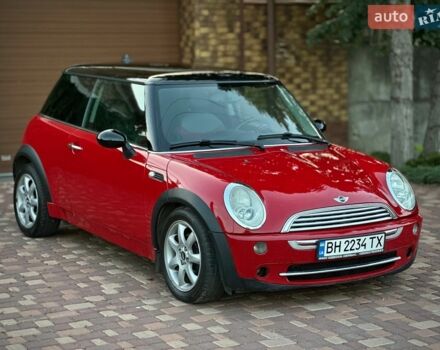 Червоний Міні Cooper, об'ємом двигуна 1.6 л та пробігом 199 тис. км за 5500 $, фото 1 на Automoto.ua