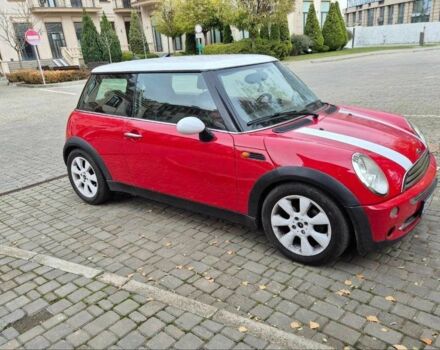 Красный Мини Купер, объемом двигателя 1.6 л и пробегом 167 тыс. км за 5600 $, фото 1 на Automoto.ua