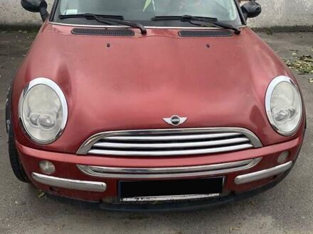 Червоний Міні Cooper, об'ємом двигуна 1.36 л та пробігом 182 тис. км за 5500 $, фото 1 на Automoto.ua