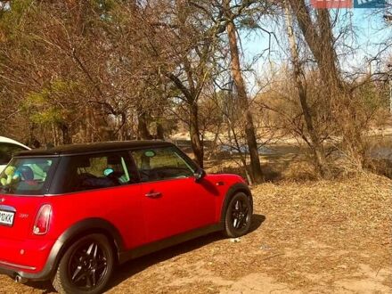 Красный Мини Купер, объемом двигателя 1.6 л и пробегом 197 тыс. км за 2500 $, фото 1 на Automoto.ua