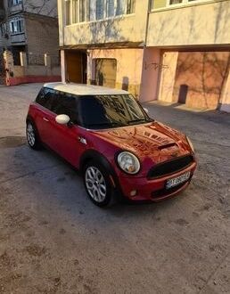 Червоний Міні Cooper, об'ємом двигуна 1.6 л та пробігом 155 тис. км за 6000 $, фото 1 на Automoto.ua