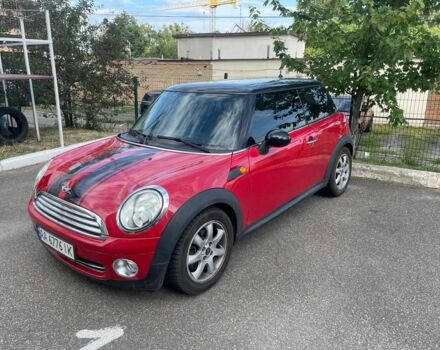 Красный Мини Купер, объемом двигателя 1.6 л и пробегом 125 тыс. км за 6700 $, фото 1 на Automoto.ua