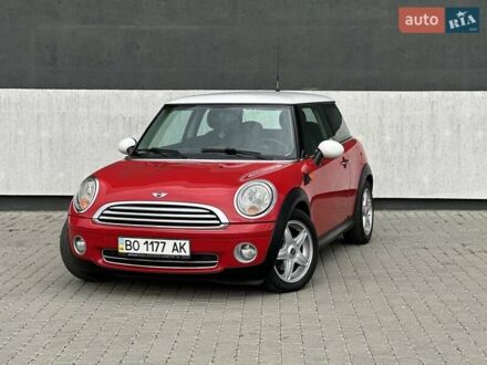 Червоний Міні Cooper, об'ємом двигуна 1.6 л та пробігом 177 тис. км за 7500 $, фото 1 на Automoto.ua