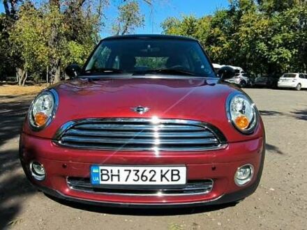 Червоний Міні Cooper, об'ємом двигуна 1.6 л та пробігом 56 тис. км за 8300 $, фото 1 на Automoto.ua