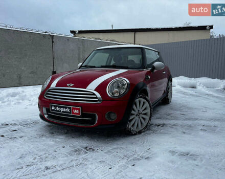 Красный Мини Купер, объемом двигателя 1.6 л и пробегом 159 тыс. км за 7990 $, фото 1 на Automoto.ua