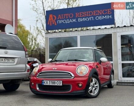 Красный Мини Купер, объемом двигателя 1.6 л и пробегом 138 тыс. км за 6500 $, фото 1 на Automoto.ua