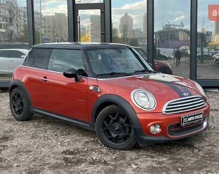 Мини Купер 2011 в Киеве на Automoto.ua Красный Мини Купер, объемом двигателя 1.6 л и пробегом 107 тыс. км за 7690 $, фото 1 на Automoto.ua