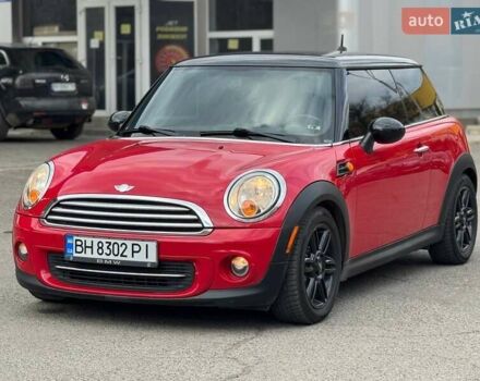 Червоний Міні Cooper, об'ємом двигуна 1.6 л та пробігом 220 тис. км за 6900 $, фото 1 на Automoto.ua