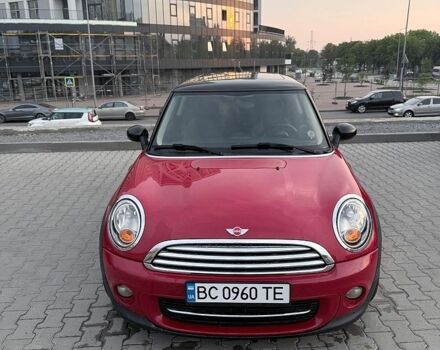 Червоний Міні Cooper, об'ємом двигуна 1.6 л та пробігом 65 тис. км за 10100 $, фото 1 на Automoto.ua