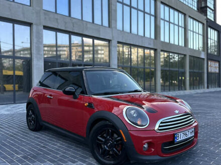 Мини Купер 2013 в Полтаве на Automoto.ua Красный Мини Купер, объемом двигателя 1.6 л и пробегом 149 тыс. км за 8800 $, фото 1 на Automoto.ua