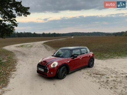 Червоний Міні Cooper, об'ємом двигуна 2 л та пробігом 120 тис. км за 14500 $, фото 1 на Automoto.ua