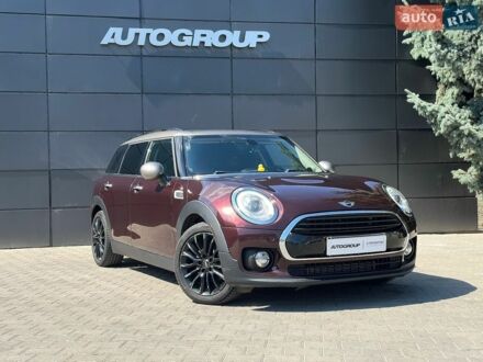 Червоний Міні Cooper, об'ємом двигуна 1.5 л та пробігом 162 тис. км за 13800 $, фото 1 на Automoto.ua