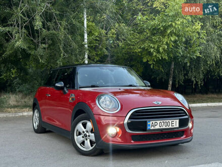 Міні Cooper 2017 у Запоріжжя на Automoto.ua Червоний Міні Cooper, об'ємом двигуна 1.5 л та пробігом 63 тис. км за 15000 $, фото 1 на Automoto.ua