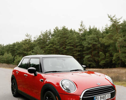 Червоний Міні Cooper, об'ємом двигуна 1.5 л та пробігом 45 тис. км за 17800 $, фото 1 на Automoto.ua