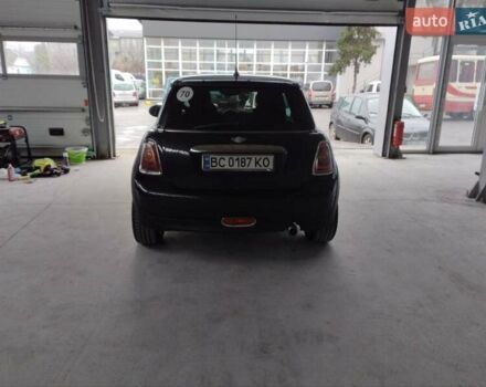 Мини Купер, объемом двигателя 1.4 л и пробегом 249 тыс. км за 5500 $, фото 1 на Automoto.ua