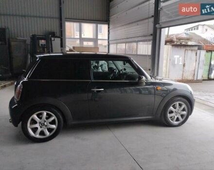 Мини Купер, объемом двигателя 1.4 л и пробегом 249 тыс. км за 5500 $, фото 3 на Automoto.ua