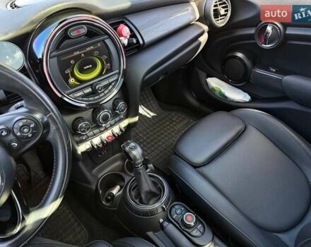 Мини Купер, объемом двигателя 1.5 л и пробегом 110 тыс. км за 16000 $, фото 4 на Automoto.ua