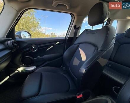 Мини Купер, объемом двигателя 1.5 л и пробегом 110 тыс. км за 16000 $, фото 3 на Automoto.ua