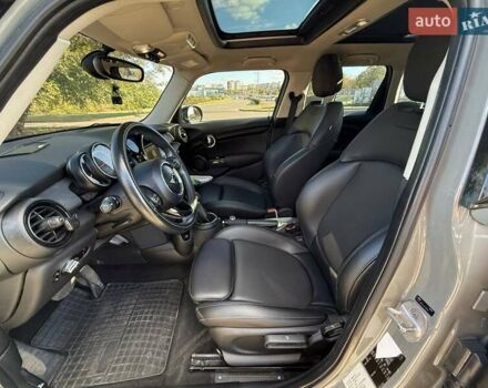 Мини Купер, объемом двигателя 1.5 л и пробегом 110 тыс. км за 16000 $, фото 15 на Automoto.ua