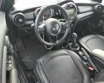 Мини Купер, объемом двигателя 1.5 л и пробегом 90 тыс. км за 2000 $, фото 7 на Automoto.ua